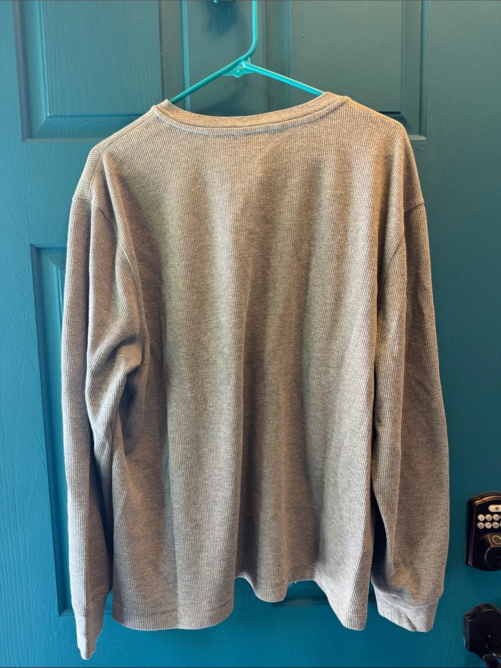 Banana Republic Men's Light Gray Thermal Henley Long Sleeve. XL